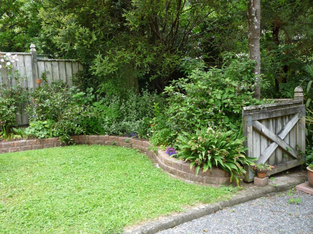 Twin Totara Cottage Upper Hutt Exteriér fotografie